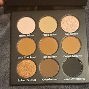 Neutral Warm Eyeshadow Palette – Tropic After Hours